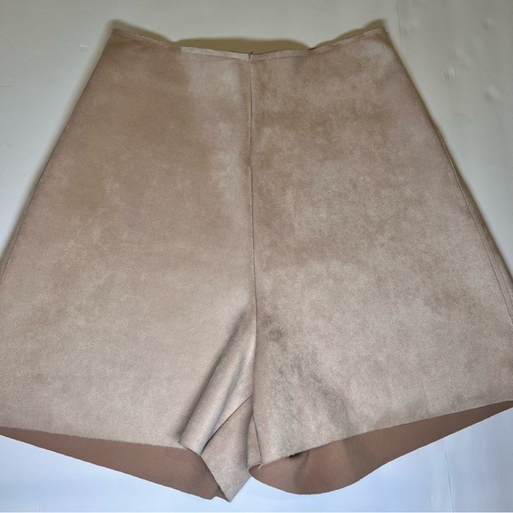 OAK + FORT Pants - NWOT‎ Oak + Fort Faux Suede Tan High Waisted Shorts Women Size S